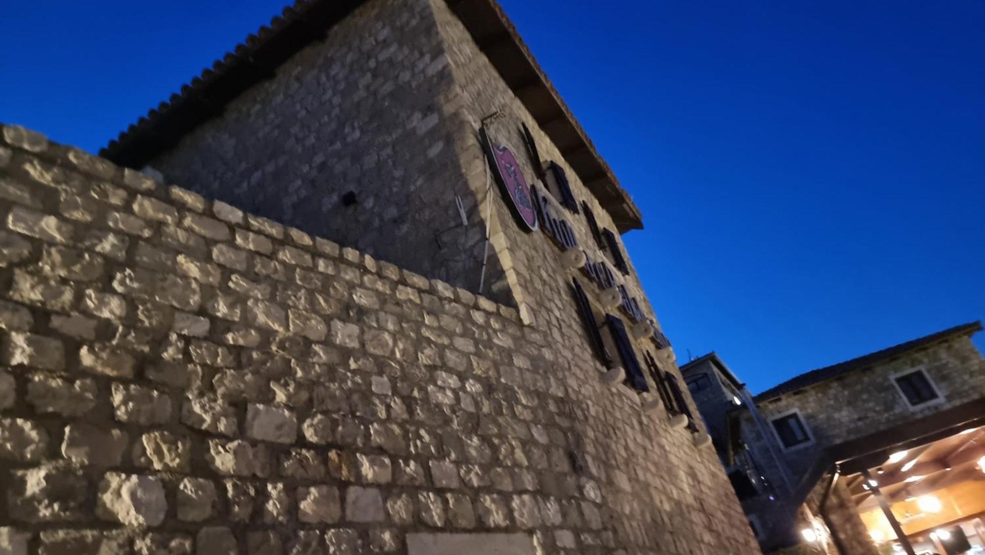 Kulla E Balshajve Hotel Ulcinj Exterior photo