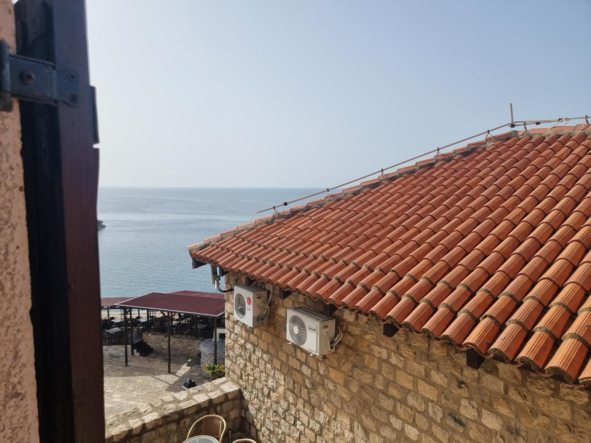 Kulla E Balshajve Hotel Ulcinj Exterior photo